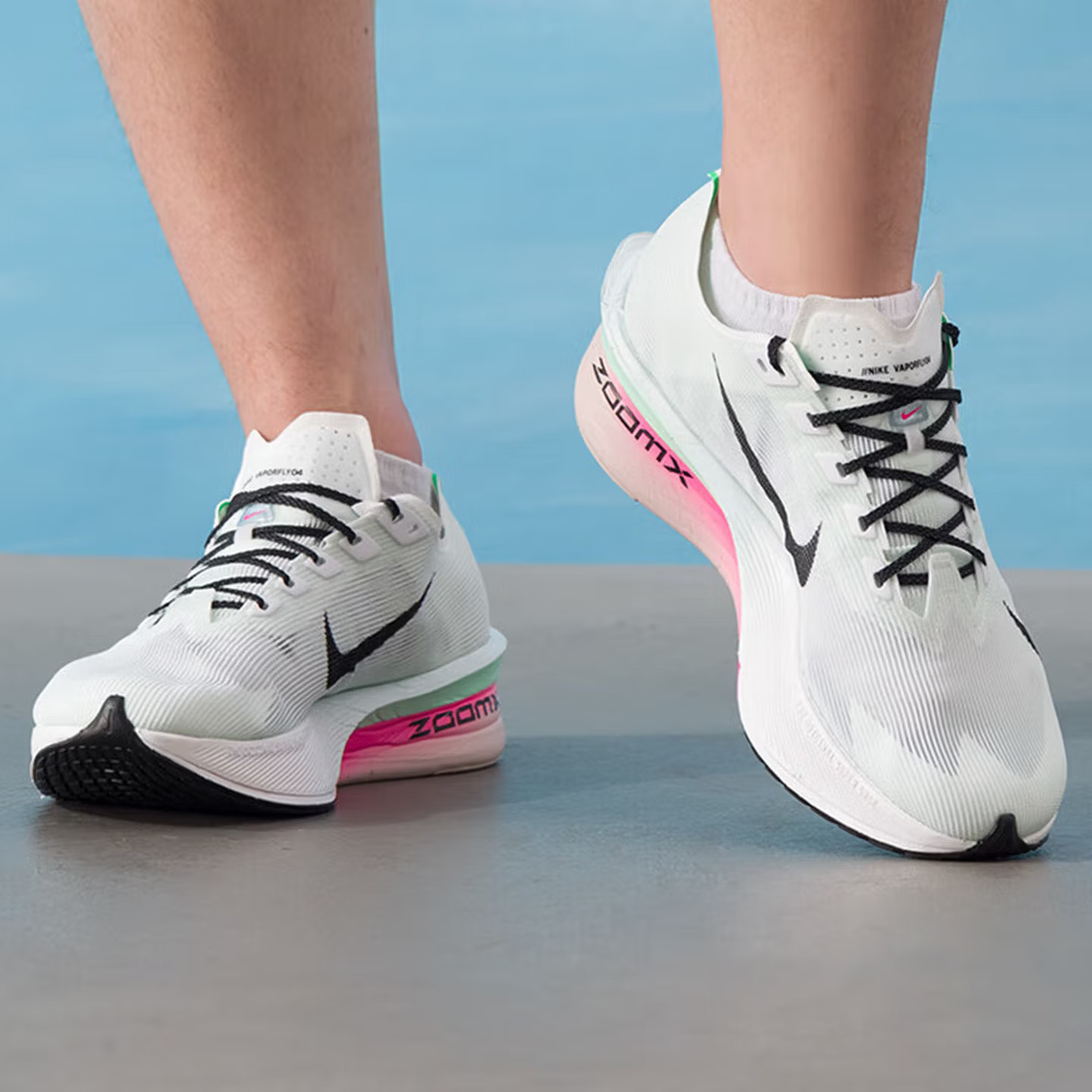 NIKE VAPORFLY 4 Men's Running  - Lightweight Road Running Shoes ulasan dan harga
